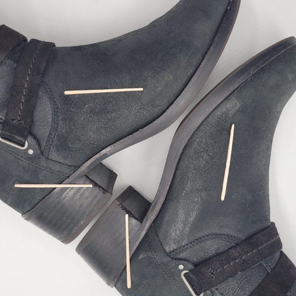 UGG Tall Leather Riding Boots - Picture 14 of 16